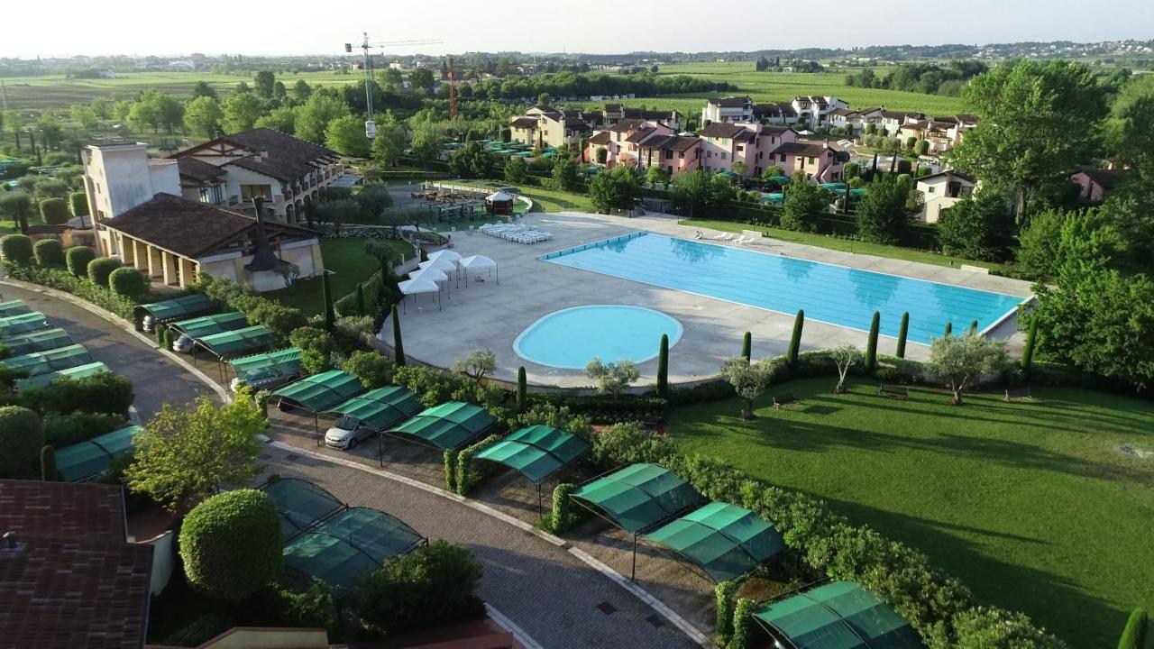 Holidays Garda Resort Village Песк'єра-дель-Гарда Екстер'єр фото